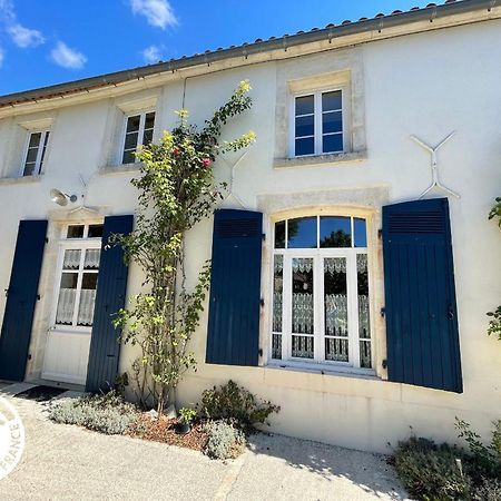 Maison Au Coeur Du Marais Poitevin Avec Barques, Canoes, Pedalo Et Velos Включены - Fr-1-426-147 Villa Damvix Exterior photo